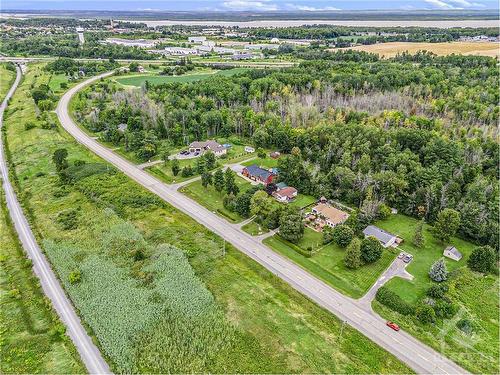 450 Big Horn Way, Arnprior, ON 