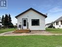 20 1St Street E, Neilburg, SK  - Outdoor 