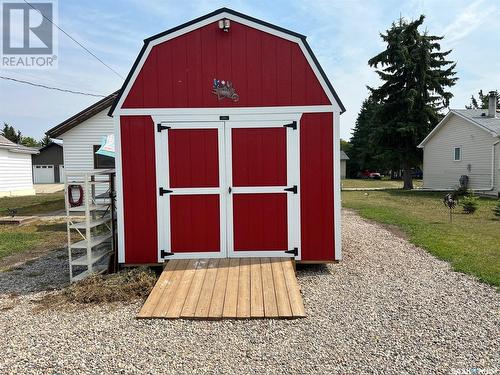 20 1St Street E, Neilburg, SK - Outdoor With Exterior