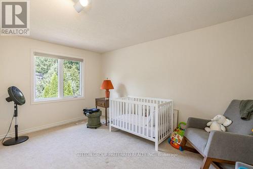 453 Grangeover Avenue, London, ON - Indoor Photo Showing Bedroom