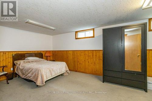 453 Grangeover Avenue, London, ON - Indoor Photo Showing Bedroom