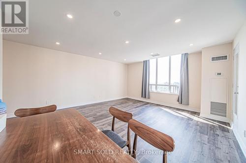 Ph210 - 256 Doris Avenue, Toronto (Willowdale East), ON - Indoor