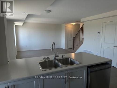 11D Lookout Drive, Clarington (Bowmanville), ON - Indoor Photo Showing Kitchen With Double Sink