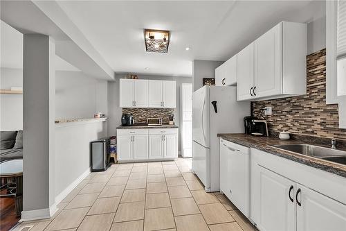 174 Grace Avenue, Hamilton, ON - Indoor Photo Showing Kitchen With Double Sink