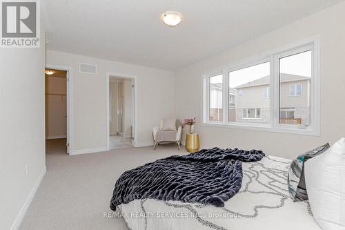 19 Heming Street, Brant (Paris), ON - Indoor Photo Showing Bedroom