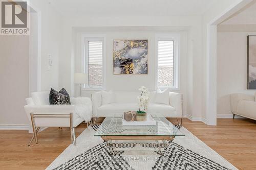 19 Heming Street, Brant (Paris), ON - Indoor Photo Showing Living Room