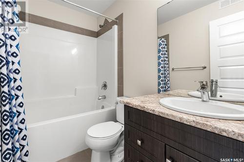 419 Secord Way, Saskatoon, SK - Indoor Photo Showing Bathroom