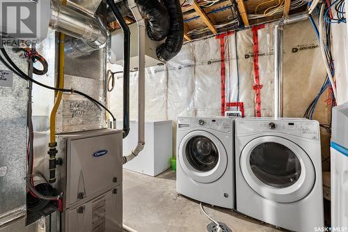 419 Secord Way, Saskatoon, SK - Indoor Photo Showing Laundry Room