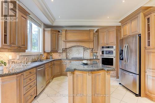 34 Moccasin Trail, Toronto (Banbury-Don Mills), ON - Indoor Photo Showing Kitchen