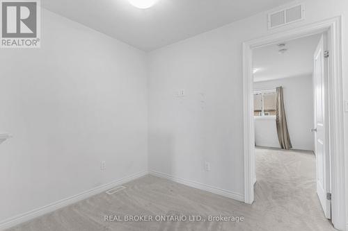 556 Julia Drive, Welland, ON - Indoor Photo Showing Other Room