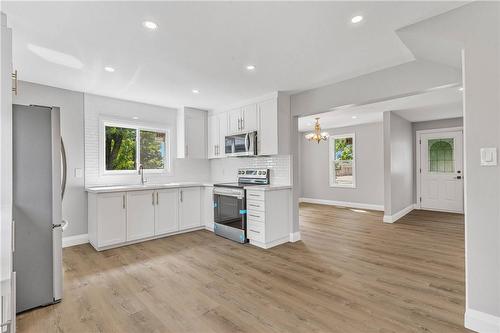 2940 3 Highway, Port Colborne, ON - Indoor Photo Showing Kitchen