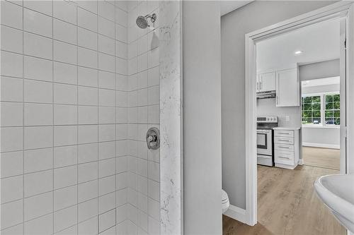 2940 3 Highway, Port Colborne, ON - Indoor Photo Showing Bathroom