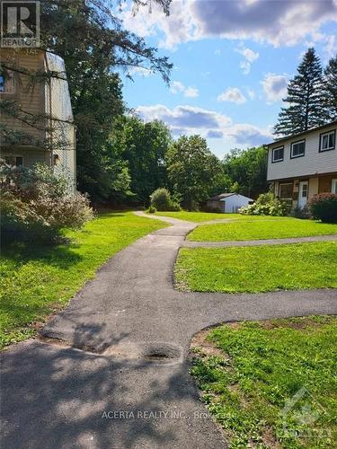 249 Teal Crescent, Ottawa, ON - Outdoor