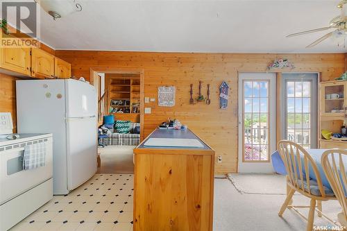 625 Aurora Street, Saskatchewan Beach, SK - Indoor Photo Showing Kitchen