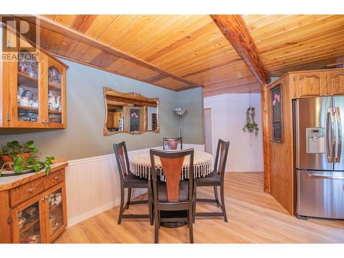 346 Mabel Lake Road, Lumby, BC - Indoor Photo Showing Dining Room