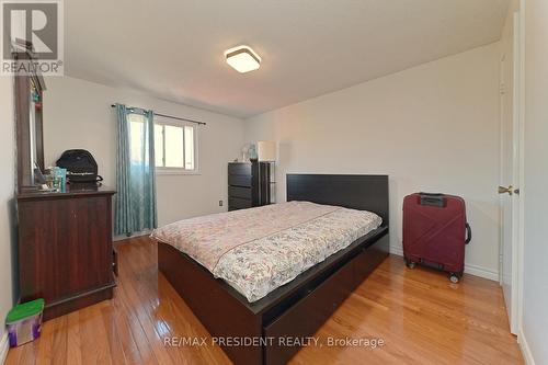 4 Morton Way W, Brampton (Fletcher'S West), ON - Indoor Photo Showing Bedroom