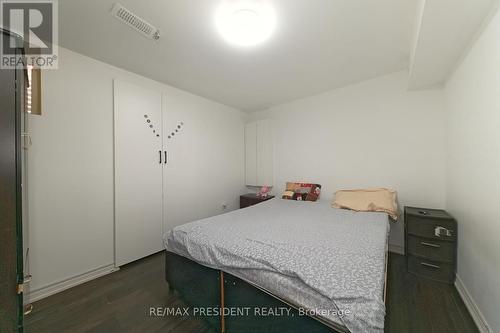 4 Morton Way W, Brampton (Fletcher'S West), ON - Indoor Photo Showing Bedroom