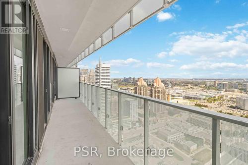 3501 - 3900 Confederation Parkway, Mississauga (City Centre), ON - Outdoor With View With Exterior