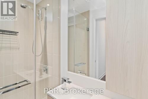 3501 - 3900 Confederation Parkway, Mississauga (City Centre), ON - Indoor Photo Showing Bathroom