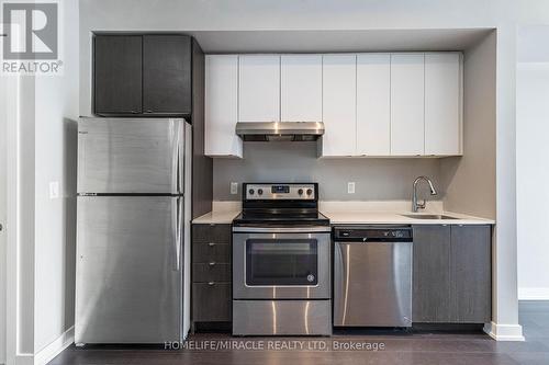 B414 - 5240 Dundas Street, Burlington (Orchard), ON - Indoor Photo Showing Kitchen With Stainless Steel Kitchen