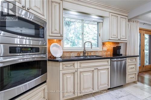 243 Wilson Street W, Hamilton (Ancaster), ON - Indoor Photo Showing Kitchen