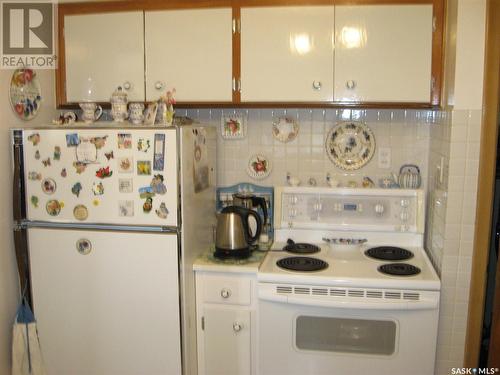 1237 4Th Avenue Nw, Moose Jaw, SK - Indoor Photo Showing Kitchen