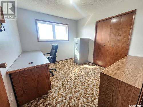 Rm Weyburn Quarter, Weyburn Rm No. 67, SK - Indoor Photo Showing Office