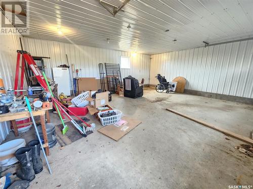 Rm Weyburn Quarter, Weyburn Rm No. 67, SK - Indoor Photo Showing Garage