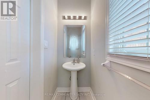 154 Angus Drive, Ajax (Central), ON - Indoor Photo Showing Bathroom