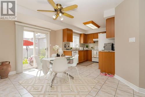 7 Teversham Court, Markham (Rouge Fairways), ON - Indoor Photo Showing Kitchen