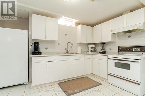 7 Teversham Court, Markham (Rouge Fairways), ON - Indoor Photo Showing Kitchen