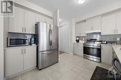 90 Mudminnow Crescent, Ottawa, ON - Indoor Photo Showing Kitchen