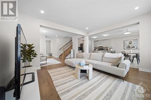 90 Mudminnow Crescent, Ottawa, ON - Indoor Photo Showing Living Room