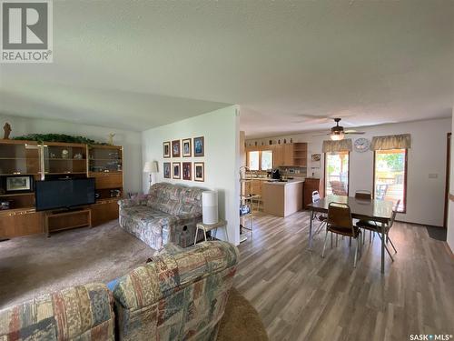 126 Wright Crescent, Biggar, SK - Indoor Photo Showing Living Room