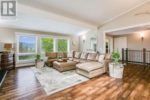 16151 Barkley Road, Lake Country, BC - Indoor Photo Showing Living Room