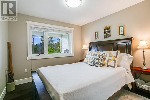 16151 Barkley Road, Lake Country, BC - Indoor Photo Showing Bedroom