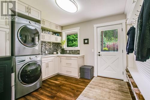 16151 Barkley Road, Lake Country, BC - Indoor Photo Showing Laundry Room