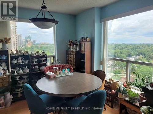 1506 - 188 Doris Avenue, Toronto (Newtonbrook East), ON - Indoor Photo Showing Dining Room