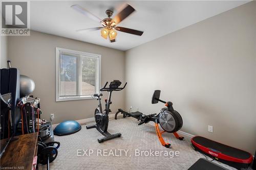 6108 Mountainside Street, Niagara Falls, ON - Indoor Photo Showing Gym Room