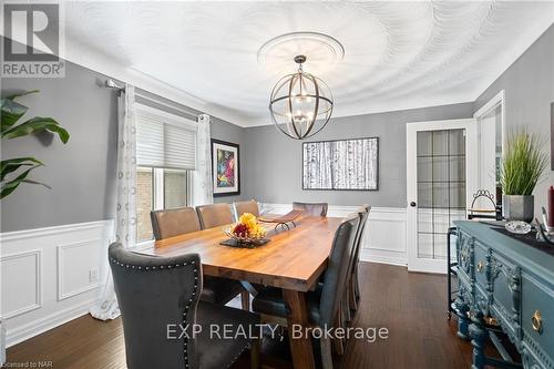 6108 Mountainside Street, Niagara Falls, ON - Indoor Photo Showing Dining Room