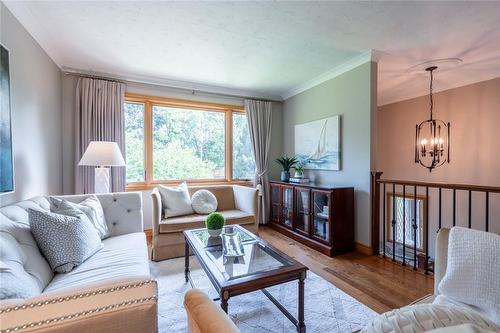 243 Wilson Street W, Ancaster, ON - Indoor Photo Showing Living Room