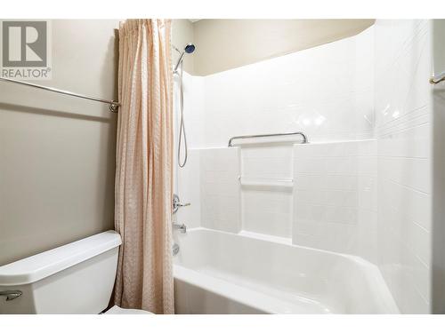 245 Kalamalka Lakeview Drive Unit# 14, Vernon, BC - Indoor Photo Showing Bathroom