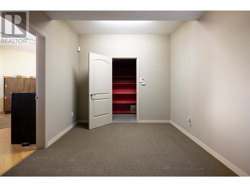 245 Kalamalka Lakeview Drive Unit# 14, Vernon, BC - Indoor Photo Showing Other Room