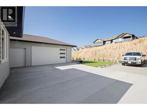 3639 Riviera Drive, Kelowna, BC - Outdoor