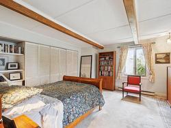 Master bedroom - 