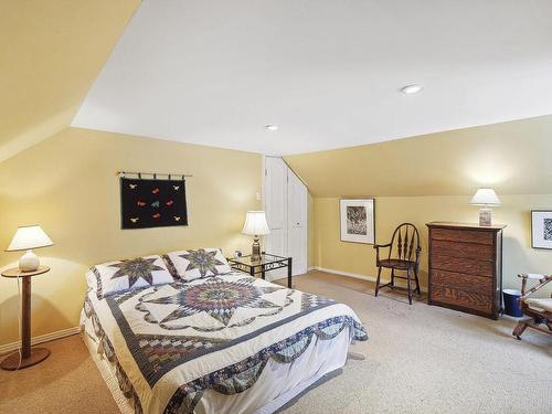 Chambre Ã Â coucher - 20237 Ch. Lakeshore, Baie-D'Urfé, QC - Indoor Photo Showing Bedroom