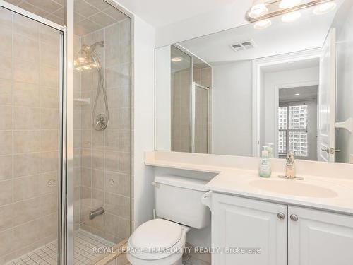 1408-8 Mckee Ave, Toronto, ON - Indoor Photo Showing Bathroom