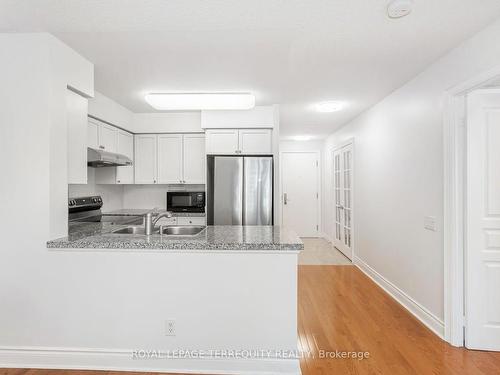 1408-8 Mckee Ave, Toronto, ON - Indoor Photo Showing Kitchen