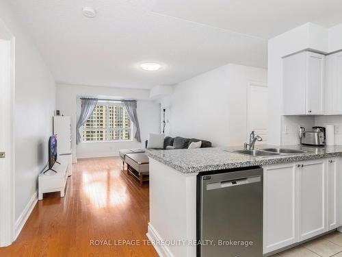 1408-8 Mckee Ave, Toronto, ON - Indoor Photo Showing Kitchen With Double Sink