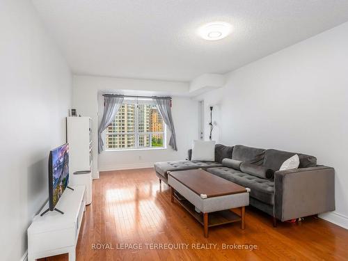 1408-8 Mckee Ave, Toronto, ON - Indoor Photo Showing Living Room